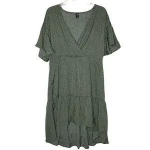 SHEIN | Dresses | Shein Curve Nwot Green And Black Ditzy Print Faux Wrap  Dress | Poshmark